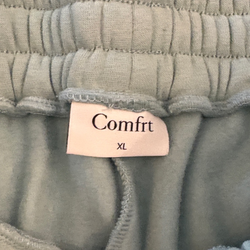 Comfrt Green Joggers - Picture 2 of 5